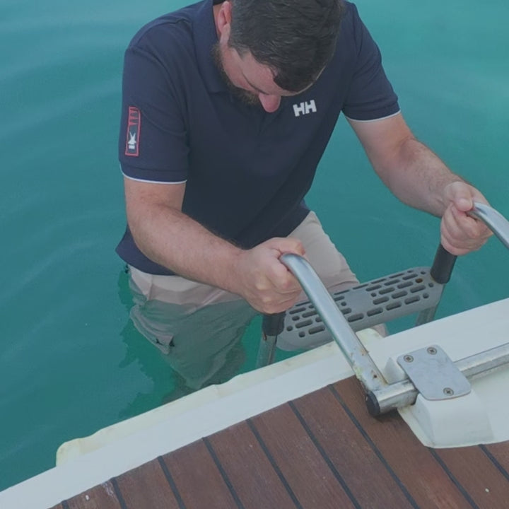 Aquaflex Waterproof pocket demonstration