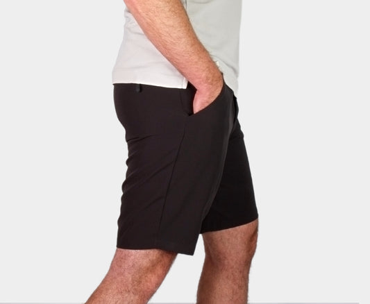 Comfortable Travel Shorts Black and Clean look